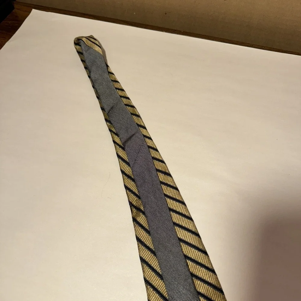 Tommy‎ Hilfiger Men's Silk Necktie Tie Striped Vintage USA